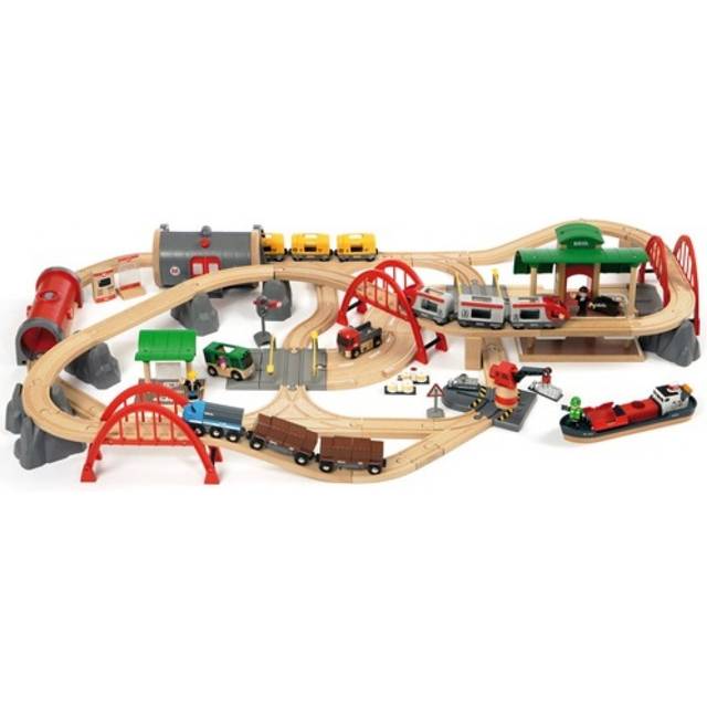 BRIO Deluxe Railway Set 33052