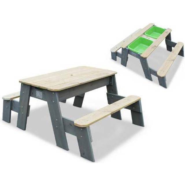 Aksent sand, vatten och picknickbord (2 bänkar)