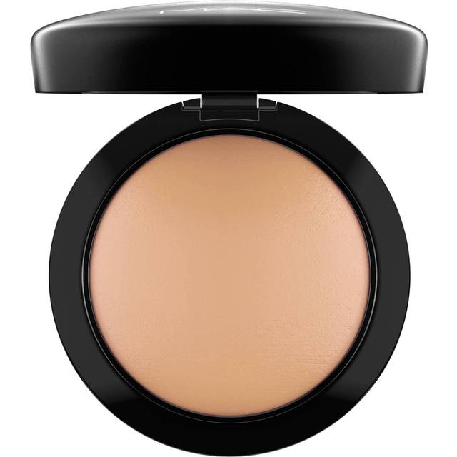 MAC Mineralize Skinfinish Natural Medium Tan medium tan