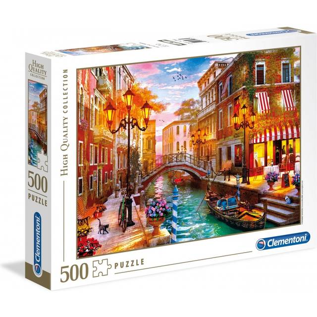 Sunset over Venise