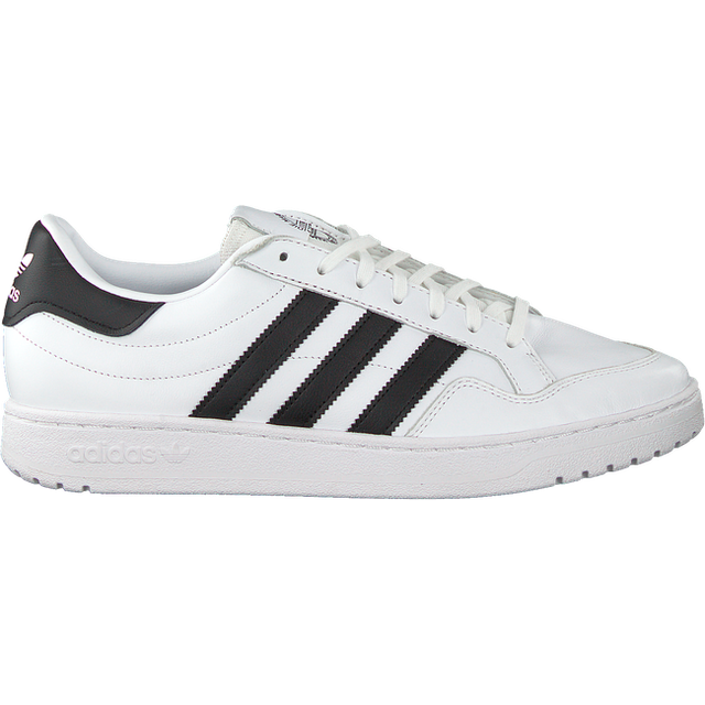 Team Court Shoes - Cloud White / Core Black / Cloud White