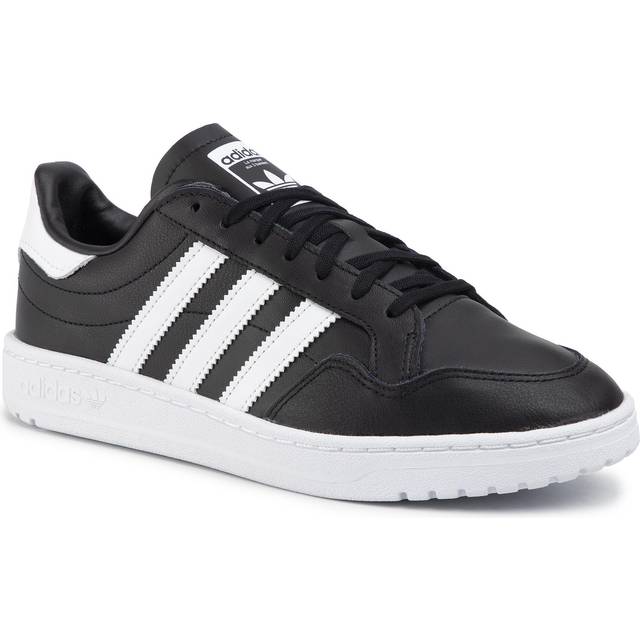 Team Court Shoes - Core Black / Cloud White / Core Black