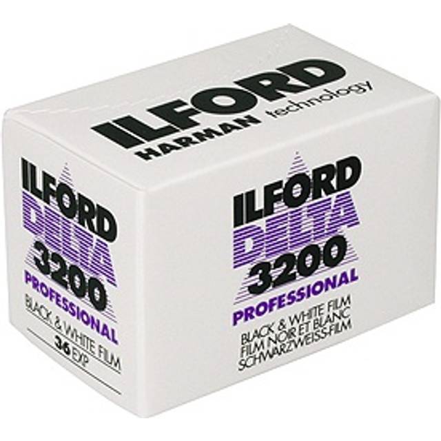 Ilford Delta 3200 Pro 35mm film (36 exposure)
