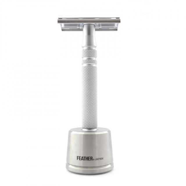 Feather Safety Razor FEATHER Special Double Edge All Stainless Leather N Made in Japan Special Stand Comes with 2 Spare Blades Domestic High Quality silver