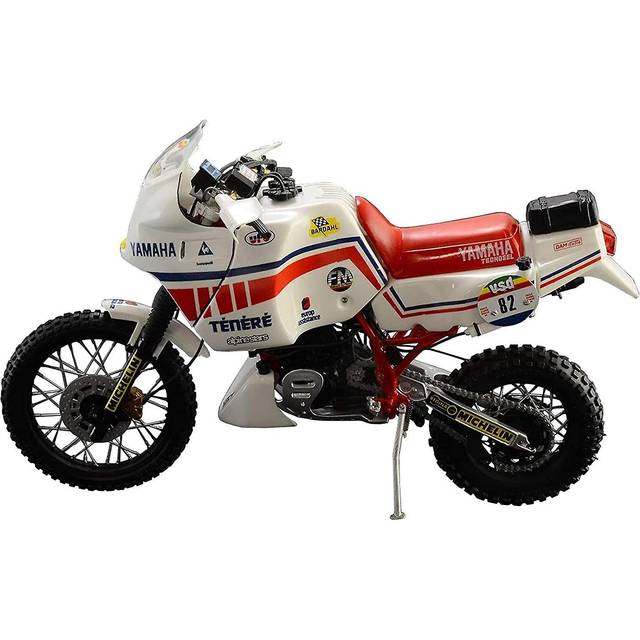 Italeri IT4642 - 1/9 Yamaha Tenere 660cc 1986 Paris - Dakar Version Motorbike Kit