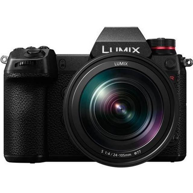 Panasonic Lumix DC-S1RM with L-Mount 24-105mm lens