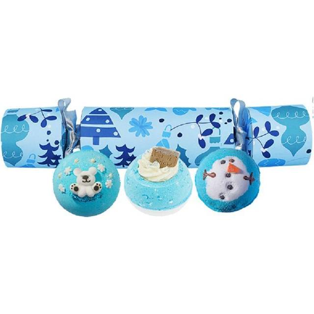 Bomb Cosmetics All I Want For Christmas Is Blue Cracker 3 x 160g Bath Blaster (Polar Express, It's Snowtime, Frosty)
