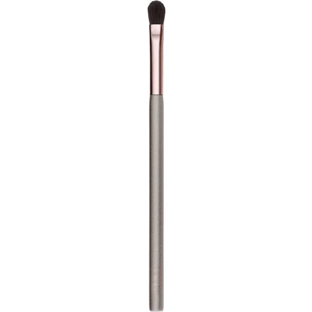Delilah Eyeshadow Brush