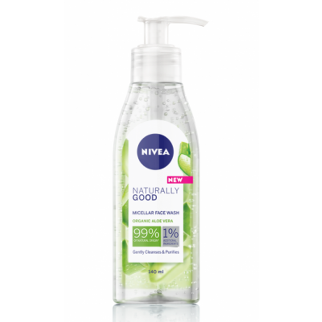 Nivea Naturally Good Cleansing Gel 140ml