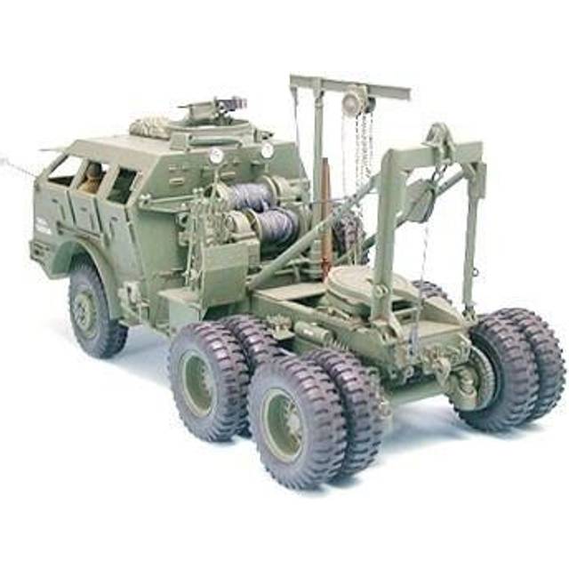 Tamiya 300035244ÂâÂ1: 35ÂWWII US M26ÂArmored Tank Recovery Vehicle