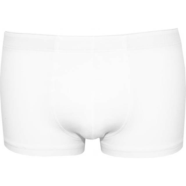 Superior Cotton Trunk - White - Classic and comfortable, these Superior Cotton Trunks from Hanro are an essential basic for every stylish gent's collection.  Expertly constructed with additional elastane that ensures optimum comfort and fit and a streamlined silhouette .