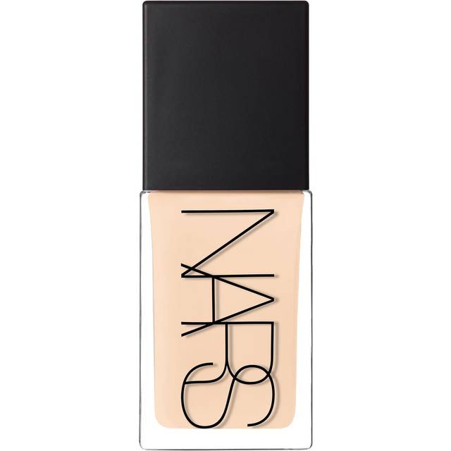 NARS Light Reflecting Foundation Uppljusande foundation för ett naturligt utseende Skugga YUKON 30 ml