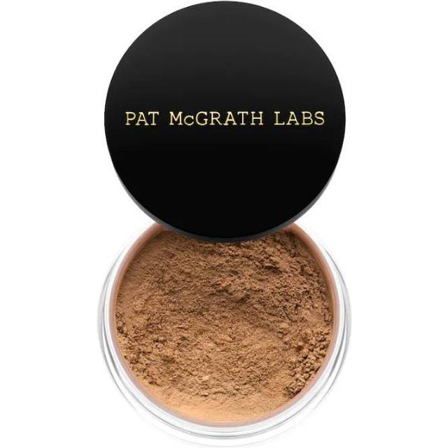 PAT McGRATH LABS Skin Fetish: Sublime Perfection Setting Powder in Medium Deep 4 - Beauty: NA. Size all. (all)