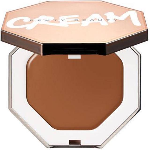 Fenty Cheeks Out Free Cream Bronzer 04. Hunnie Glaze 04. HUNNIE GLAZE