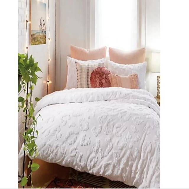 Peri Home Chenille Leopard 100% Cotton 3-Piece Duvet Cover & Sham Set  Full/Queen  White