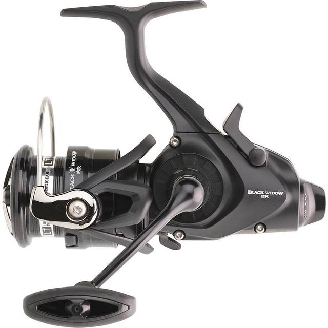 Daiwa Black Widow BR LT 5000-C baitrunner-rulle