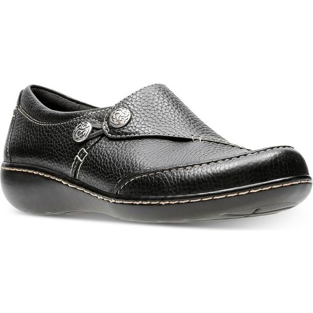 Clarks womens Ashland Lane Q Slip On Loafer  Black  6.5 US