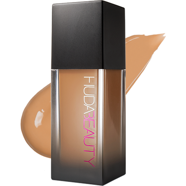 Huda Beauty Faux Filter Foundation Långvarig foundation Skugga Churro 35 ml