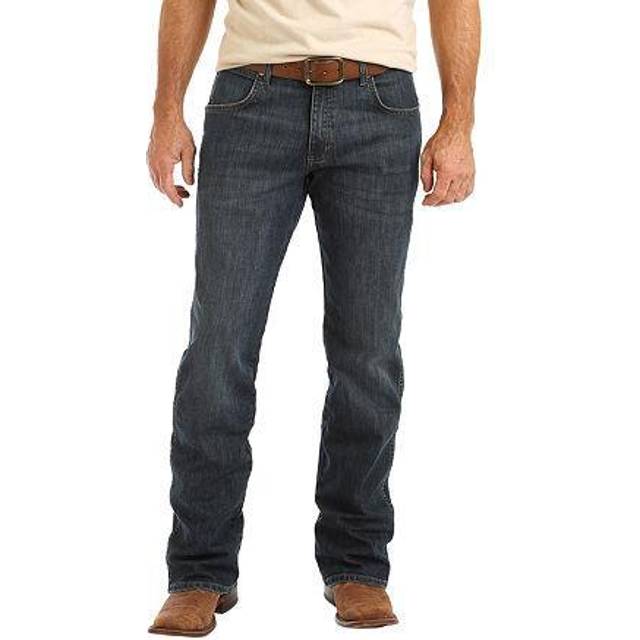 Wrangler Men's Retro Relaxed Fit Boot Cut Jean  Falls City  32W x 30L