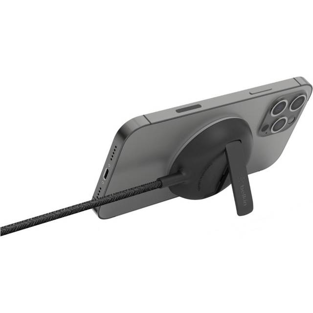 BOOST CHARGE PRO Portable Wireless Charger Pad with MagSafe - 15W (No PSU)