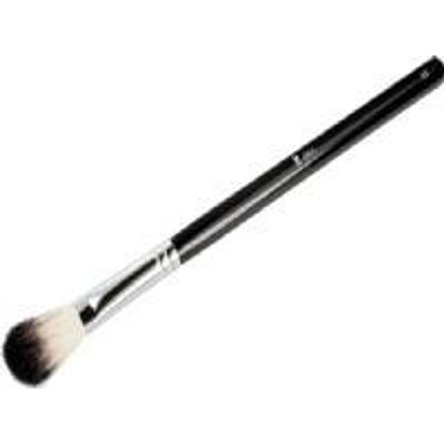 Ibra Ibra IBRA Brush No. 22 Goat for contouring and illuminating the face 1pc