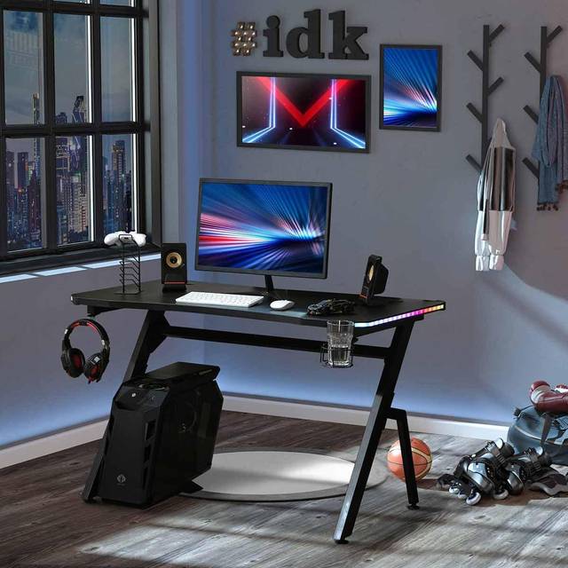 Ergonomic Gaming Desk with Hook Cup Holder led & Cable Management Black - Homcom