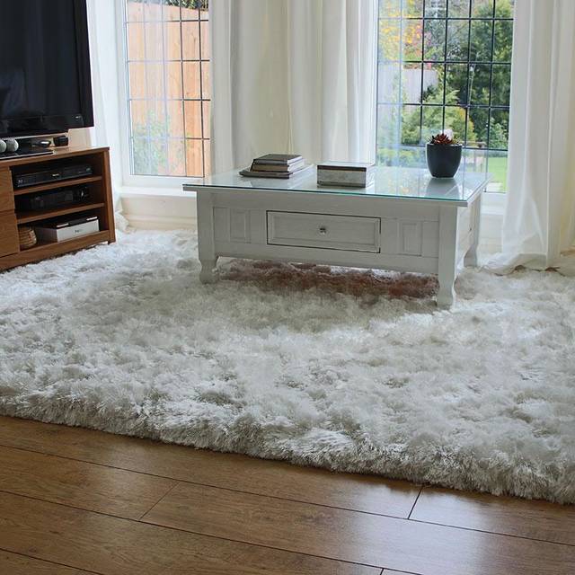 Asiatic Plush Luxury Shaggy Rug - White - 120x170cm