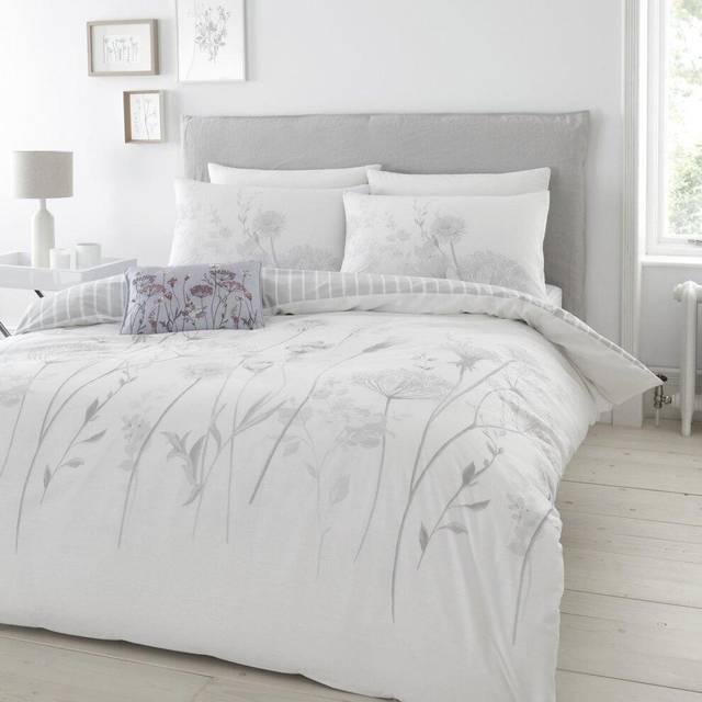 Meadowsweet Floral Reversible Duvet Cover Set with Pillowcases - Grey (Super King Duvet Cover + 2 Standard Pillowcases)