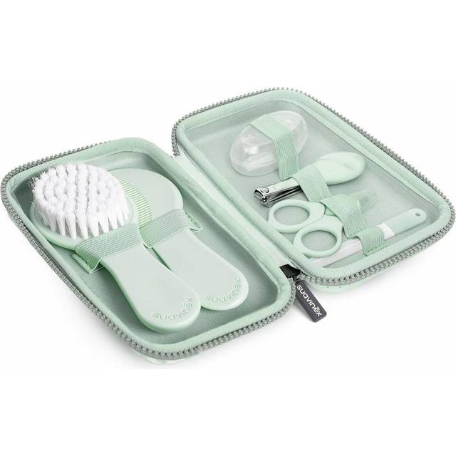 Suavinex, babyvårds-set, komplett och bärbar toalettväska, manikyrset, innehåller: borste och kam tandborste sax fil nagelklippare, 6 delar, grön
