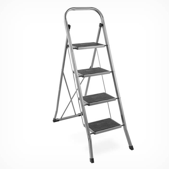 4 Step Steel Ladder