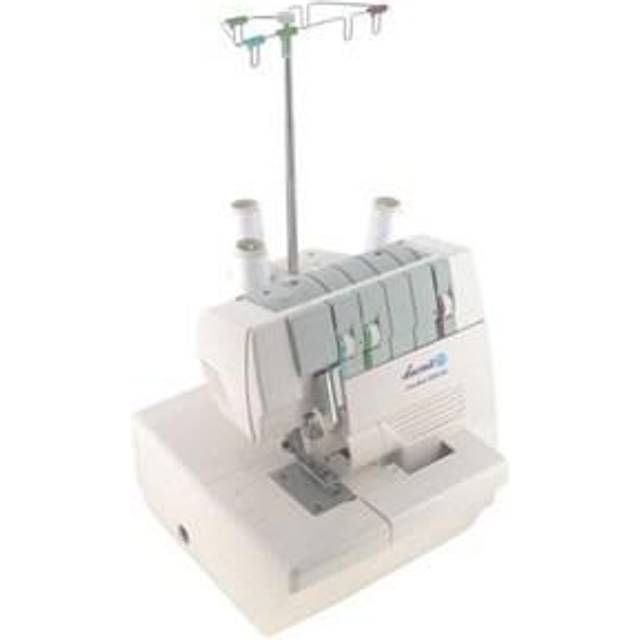 LUCZNIK OVERLOCK 820D-3