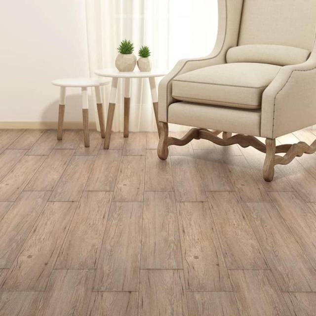 Självhäftande PVC-golvplankor 5,21 m² 2 mm brun ek