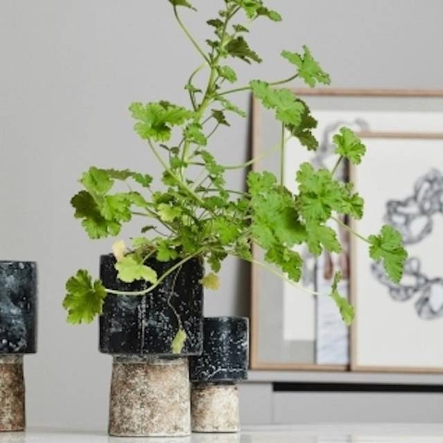 Nordal - Reso Tall Pot, S, Black/White