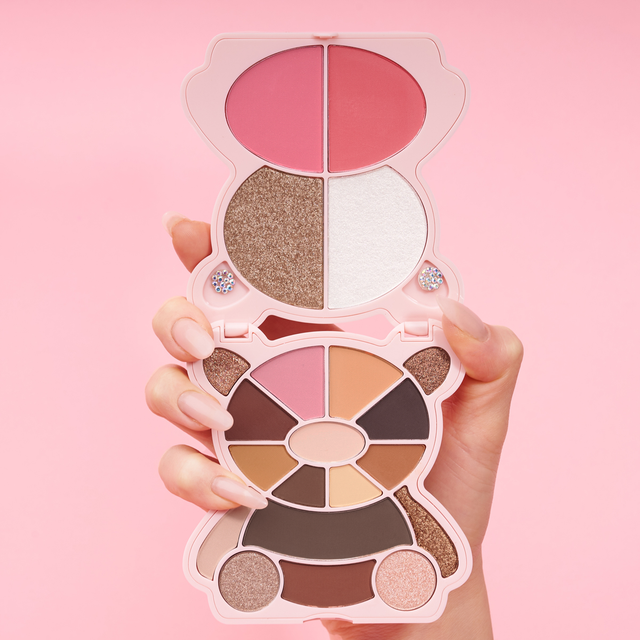 KimChi Chic Teddy Kim Eyeshadow Palette Girlfriend