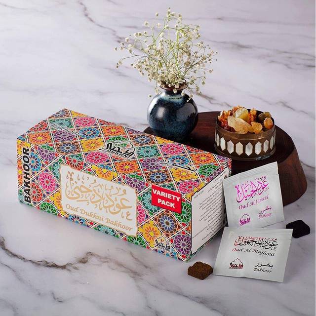 Oud Bakhoor Variety Box Ø¯Ø®ÙÙ Ø¹ÙØ¯ Ø¨Ø®ÙØ± by Dukhni | Assorted Box | 30 pieces Bakhoor | Gift Set & Refill Kit |