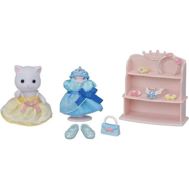 Calico Critters Princess Dress Up Set  Dollhouse Playset with Figure and Accessories