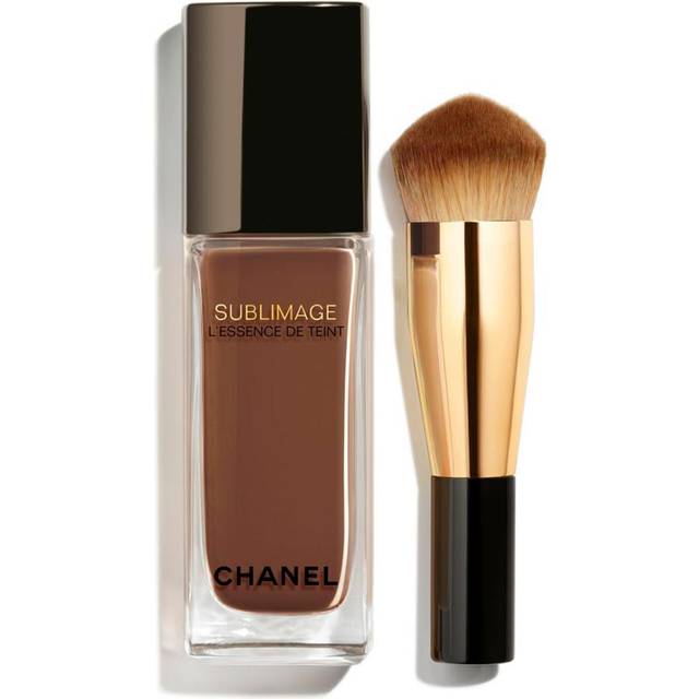 CHANEL Sublimage L'essence De Teint Ultimate Radiance-Generating Serum Foundation
