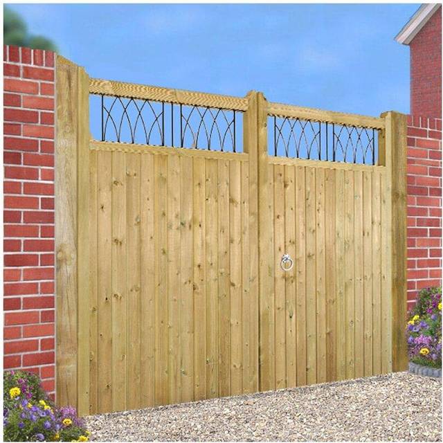 Windsor Tall Double Driveway Gate - Pressure Treated Scandinavian Redwood - W2400 x H1800 mm