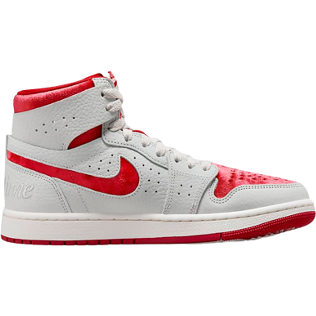 (5) Nike Air Jordan 1 Womens Fashion Trainers in White Red