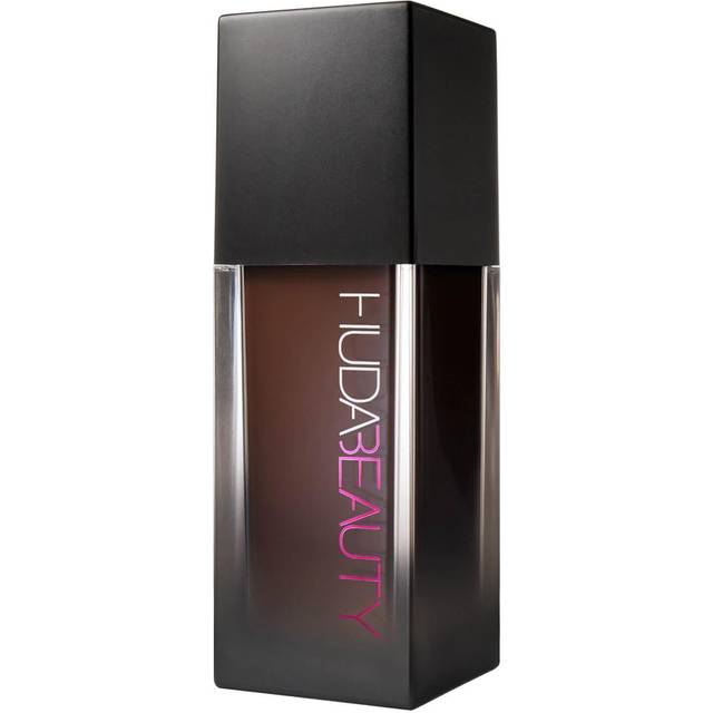 Huda Beauty Faux Filter Foundation Långvarig foundation Skugga Lava Cake 35 ml