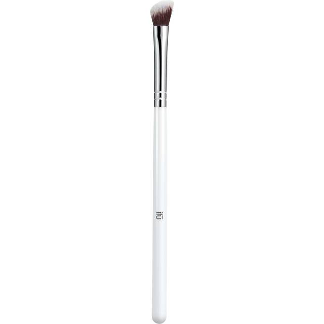 ilū Angled Eyeshadow Brush - 417