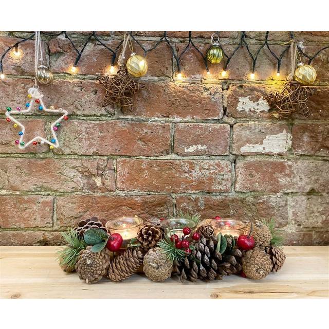Fir Cone & Red Berry Botanical Trio Tea Light Holder