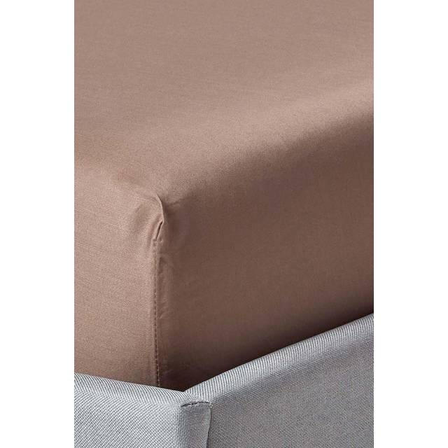 Homescapes 100% Organic Cotton 400 TC Small Double Fitted Sheet, 30 cm Deep, Brown, Elasticated, GOTS & OEKO-TEX Certified, Machine Washable