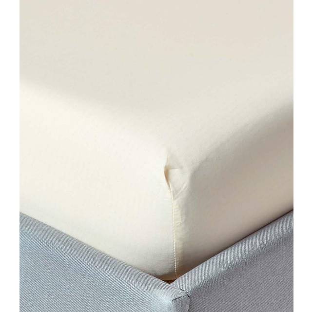 Homescapes 100% Egyptian Cotton 200 TC Small Double Fitted Sheet, 30 cm Deep, Cream, Elasticated, Machine Washable, Hypoallergenic - Natural
