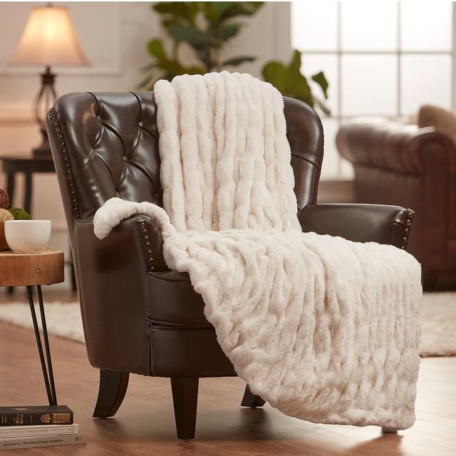 Chanasya Ruched Luxurious Soft Faux Fur Throw Blanket - Fuzzy Plush and Elegant with Reversible Mink Blanket for Sofa Chair Couch Living Room Birthday