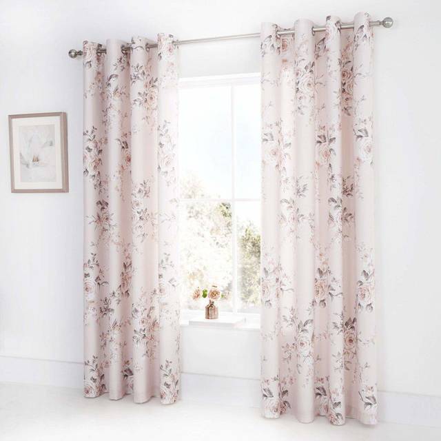 Catherine Lansfield Canterbury blommig 152 x 183 cm fodrade öljettgardiner två paneler rodna rosa