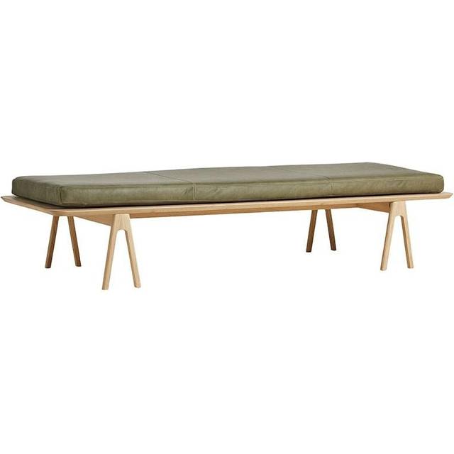 Woud - Level Daybed - nougat/Leder Genova GE 2496/Gestell Eiche massiv weiß pigmentiert/LxBxH 180x80x40cm (41.0 x 190.0 x 76.5cm)