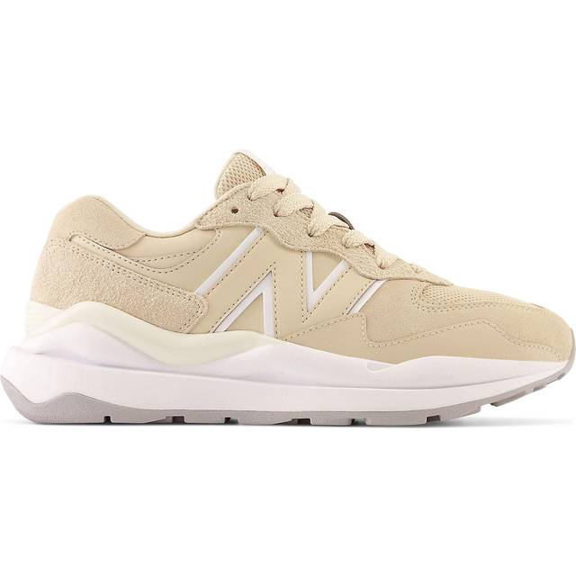 New Balance Women's 5740 in Beige/White Suede/Mesh, size 5.5 Narrow