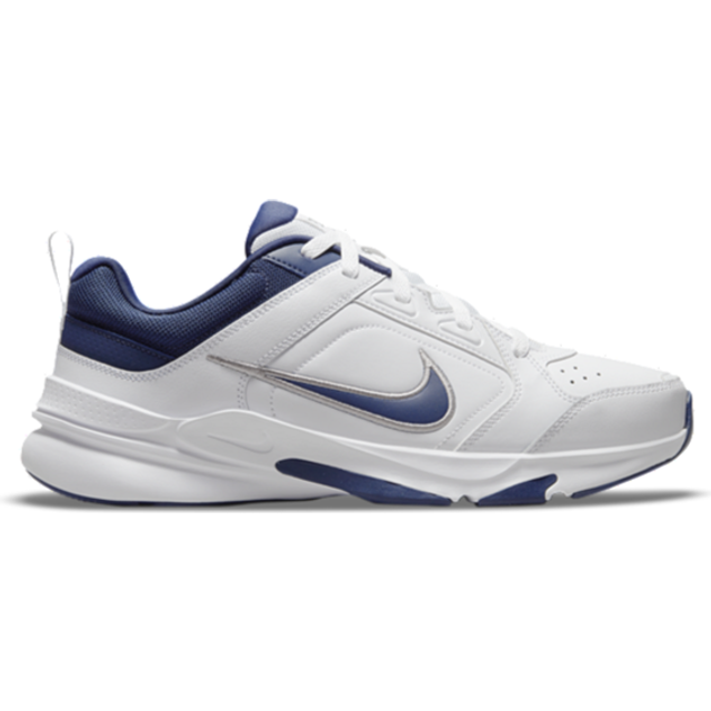 Nike Defyallday Mens White Trainers - Size UK 5.5