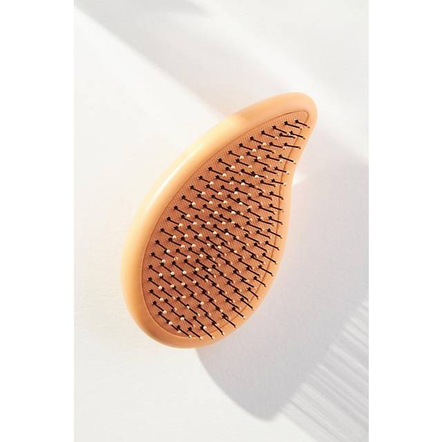 WetBrush Go Green Palm Detangler with Ultra Soft Intelliflex Bristles to Gently Separate Knots With Ease, Unique Shape for Comfort Palm Fit, Infused with Coconut Oil for Soft Hair, Orange